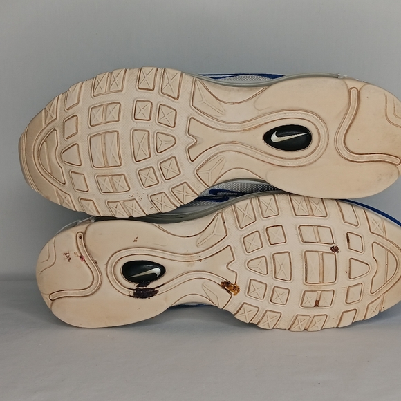 Nike - Picture 6 of 6